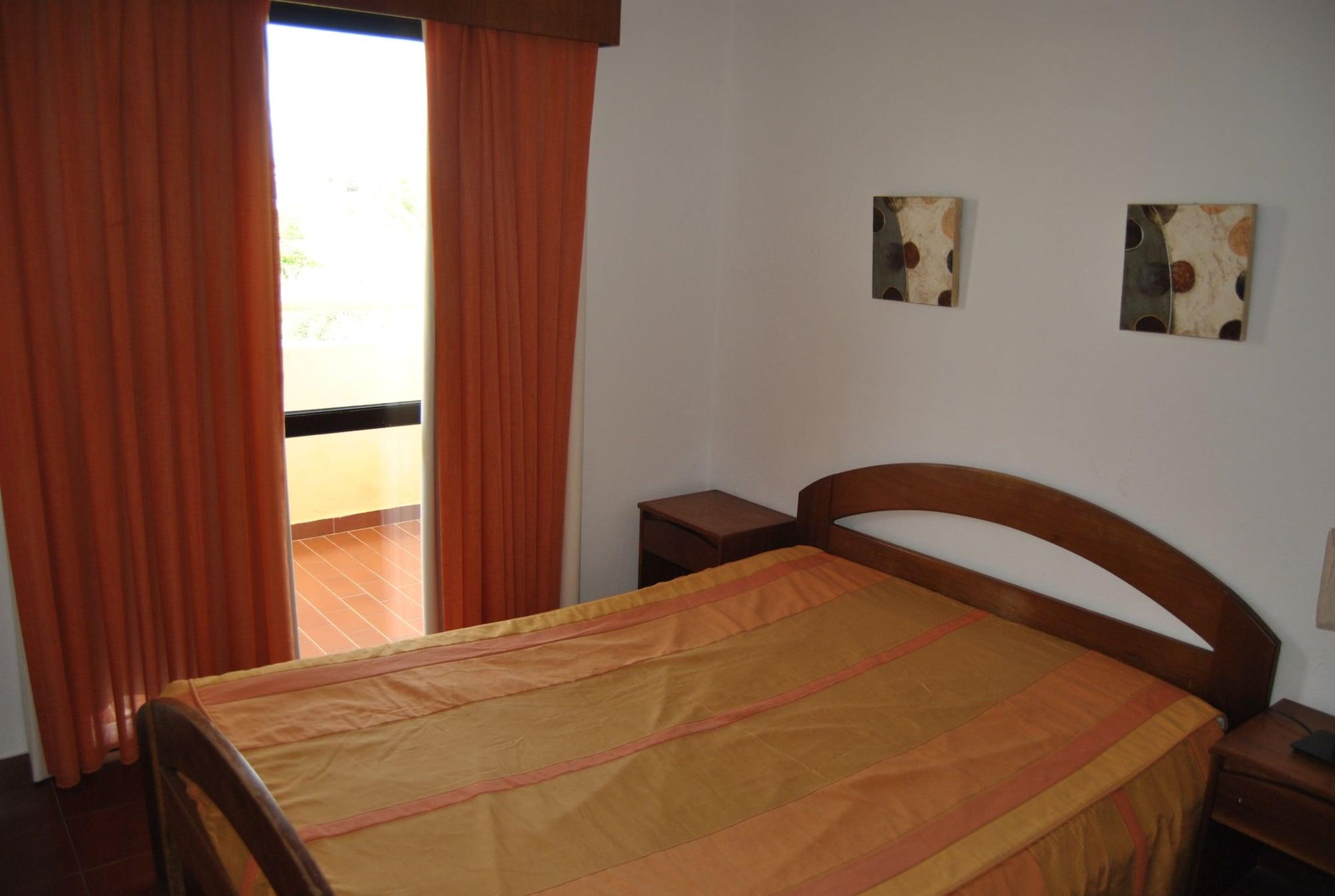 Apartamentos Olhos Do Mar Albufeira Luaran gambar