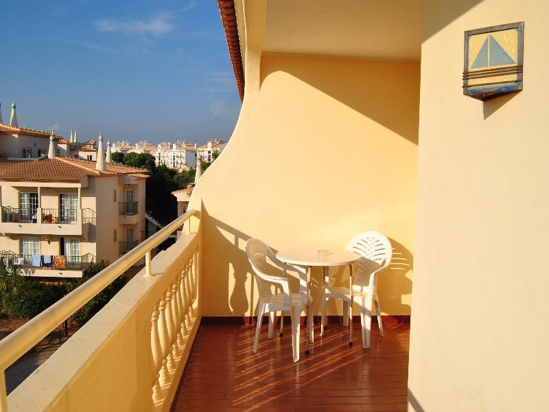 Apartamentos Olhos Do Mar Albufeira Luaran gambar